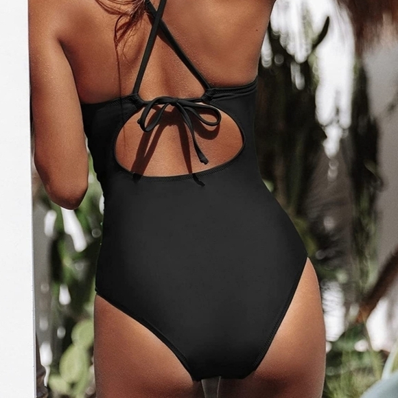 New! Classic black swimsuit spaghetti straps vacation beach pool Size small - Picture 3 of 8